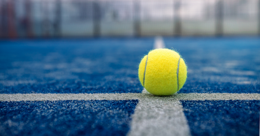 Verschil tussen padelballen en tennisballen